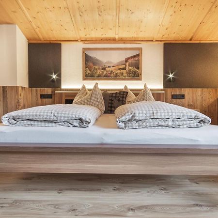 Stubaier Bauern Appartement Telfes im Stubai Exteriör bild