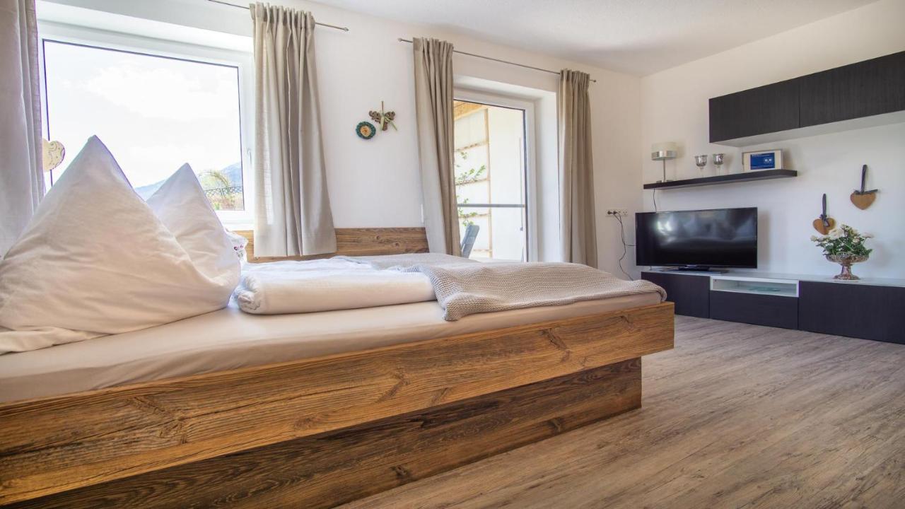 Stubaier Bauern Appartement Telfes im Stubai Exteriör bild